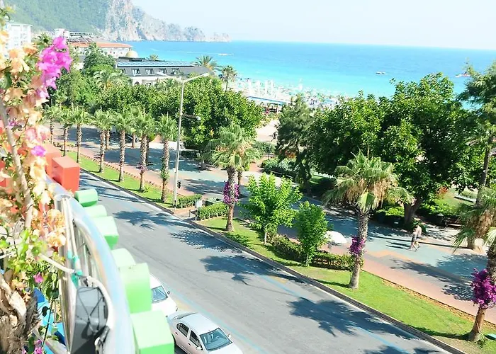 Hotel Kleopatra Yildiz 2*