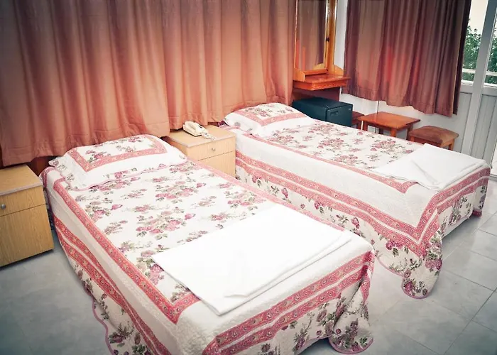 Hotel Kleopatra Yildiz 2*