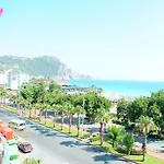 Kleopatra Yildiz Otel Alanya