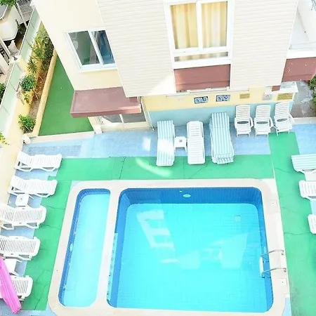 Hotel Kleopatra Yildiz 2*
